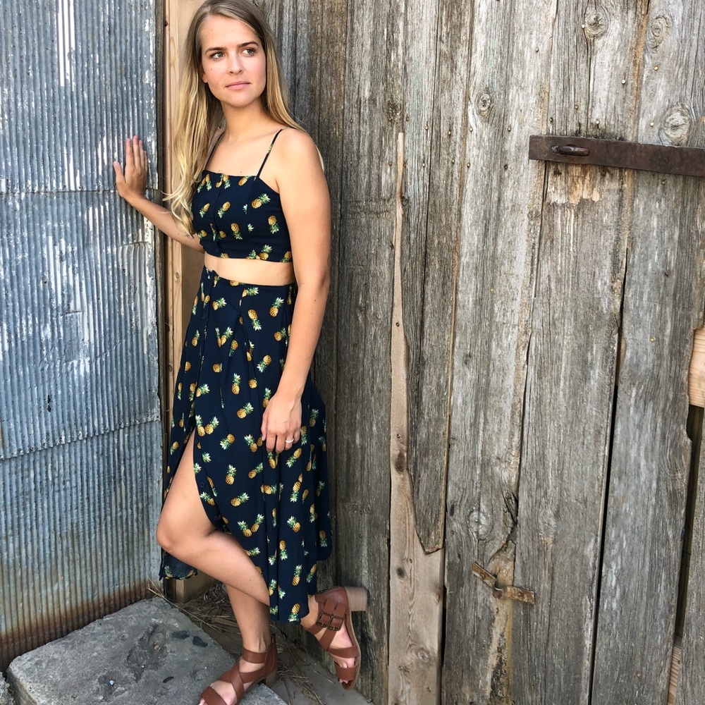 Skirt Set with Pineapple Print
